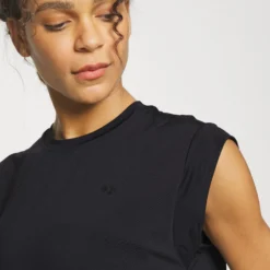 T-Shirt De Sport - Black -Even&Odd Soldes a894b0982761469fbfaf836b1ba7afaa scaled