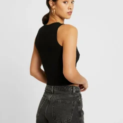 Even&Odd Cropped Tank - Débardeur - Black 10 Even&Odd Cropped Tank - Débardeur - Black -Even&Odd Soldes afc24b4a441540bb86d156aaad691881 scaled