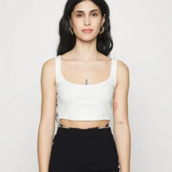 Débardeur - 802 - Black_001 - White -Even&Odd Soldes b1130248533942d19dd7cddecc75f76b scaled