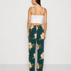 Even&Odd 2 Pack - Débardeur - White/Dark Blue 11 Even&Odd 2 Pack - Débardeur - White/Dark Blue -Even&Odd Soldes b28ac2ea6d374e9aaafbc16a8c94ce7c scaled