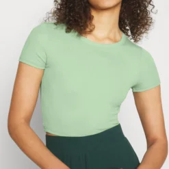 T-Shirt Basique - Pink/Green -Even&Odd Soldes b31703366644411abfc89e6f86bfa511 scaled