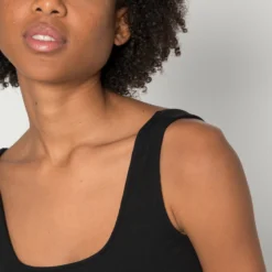 Even&Odd Débardeur - Black/Light Grey -Even&Odd Soldes b66412a6345f4b399d13a28922c9421f scaled