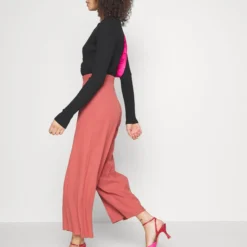 Pantalon Classique - Red -Even&Odd Soldes c49175d7160b45e3821ebddf1e0c095b scaled