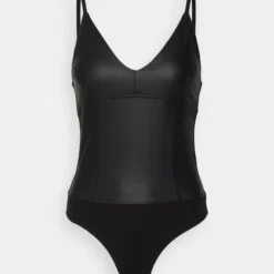 Even&Odd Débardeur - Black -Even&Odd Soldes c6f0161aa207400ab83b3781fbf78457 scaled