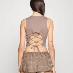 Even&Odd Débardeur - Taupe -Even&Odd Soldes cf2e9f38957d4bf2874e6afcc786ec67 scaled