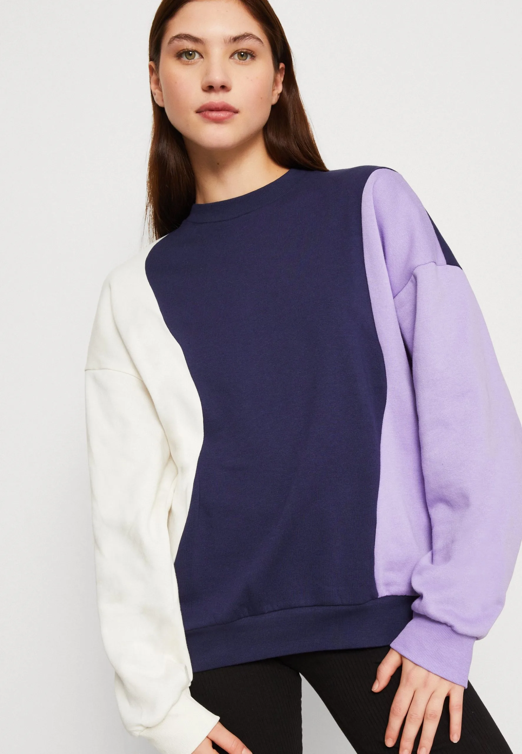 Even&Odd Sweatshirt - Dark Blue/Purple/Off-White 6 Even&Odd Sweatshirt - Dark Blue/Purple/Off-White – Image 4