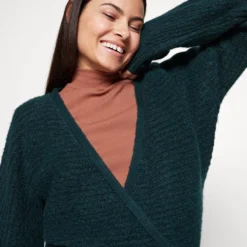 Even&Odd Gilet - Dark Green 11 Even&Odd Gilet - Dark Green -Even&Odd Soldes d487bbffef6c4d338ddd2f47bd9a5896 scaled