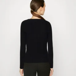 Even&Odd Ribbed - Variegated - Pullover - Black 9 Even&Odd Ribbed - Variegated - Pullover - Black -Even&Odd Soldes d9bf9f37a573462e8d0fc408a2ae73e9 scaled