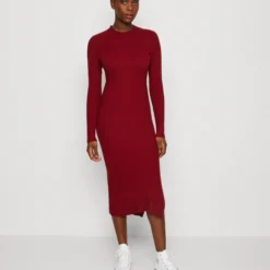 Even&Odd Robe Pull - Dark Red