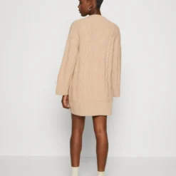 Even&Odd Perkin Ausschnitt Mini Strickkleid - Robe Pull - Tan -Even&Odd Soldes de1933a895cc4f7a98c1f7892fea1b1a scaled