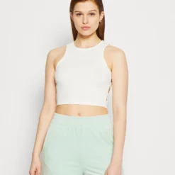 Even&Odd Débardeur - Off-White -Even&Odd Soldes dea311c24a5e477fbfbd20a2c4213593 scaled