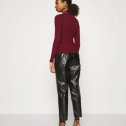 Even&Odd Pullover - Winetasting -Even&Odd Soldes e47507fbc7414bb9bace97f516823f38 scaled