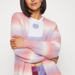 Even&Odd Gilet - Lilac/Pink/White -Even&Odd Soldes e8c0e2a4a45e47ac8c8d3d5664cfb76b scaled