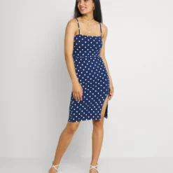 Even&Odd Strappy Mini Bodycon Dress - Robe En Jersey - Blue/White 9 Even&Odd Strappy Mini Bodycon Dress - Robe En Jersey - Blue/White -Even&Odd Soldes ebe4e3f873a143f4a8229110c493040a scaled