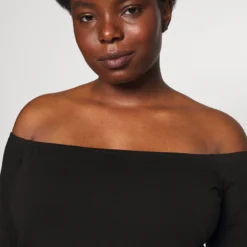 T-Shirt À Manches Longues - Black 11 T-Shirt À Manches Longues - Black -Even&Odd Soldes ed5497c74aa148cf977777f5a7a086af scaled