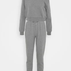 Even&Odd Off Shoulder&Jogger Set - Sweatshirt - Mottled Grey 16 Even&Odd Off Shoulder&Jogger Set - Sweatshirt - Mottled Grey -Even&Odd Soldes f7de1290820e4875829226ce5dff2c93 scaled