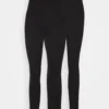 Even&Odd High Waisted Leggings 2 Pack - Legging - Black -Even&Odd Soldes fc11ce3f874e4fdf819cb6a353b4fac6 scaled