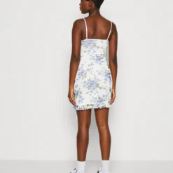 Even&Odd Robe Fourreau - White/Blue 10 Even&Odd Robe Fourreau - White/Blue -Even&Odd Soldes fd8e378882bb4a5a8517c6ceee0078d3 scaled