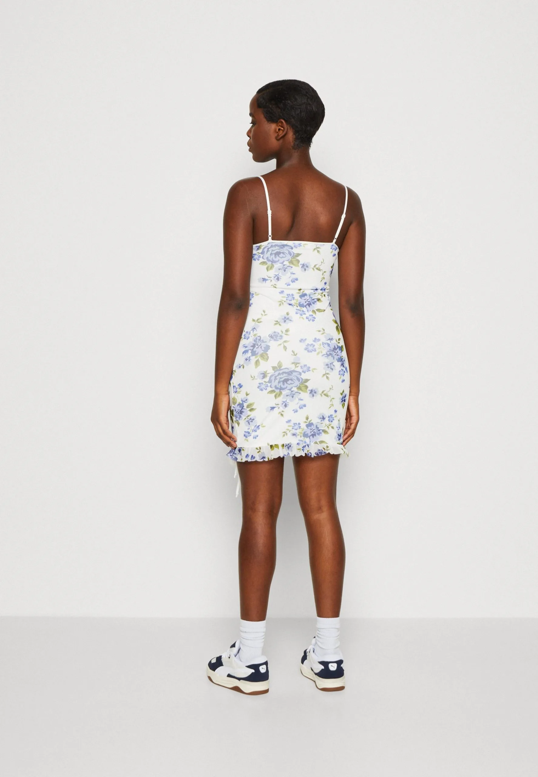 Even&Odd Robe Fourreau - White/Blue 5 Even&Odd Robe Fourreau - White/Blue – Image 3